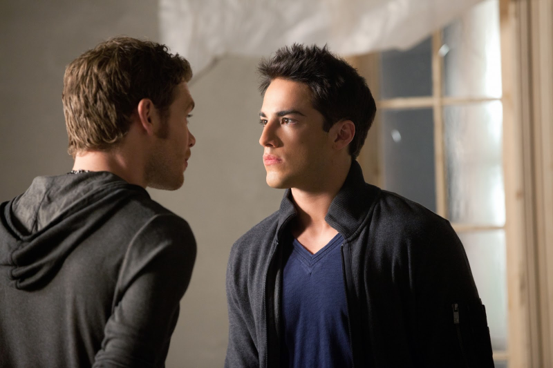 Illustration for article titled Why Vampire Diaries is a show about the limits of mind control